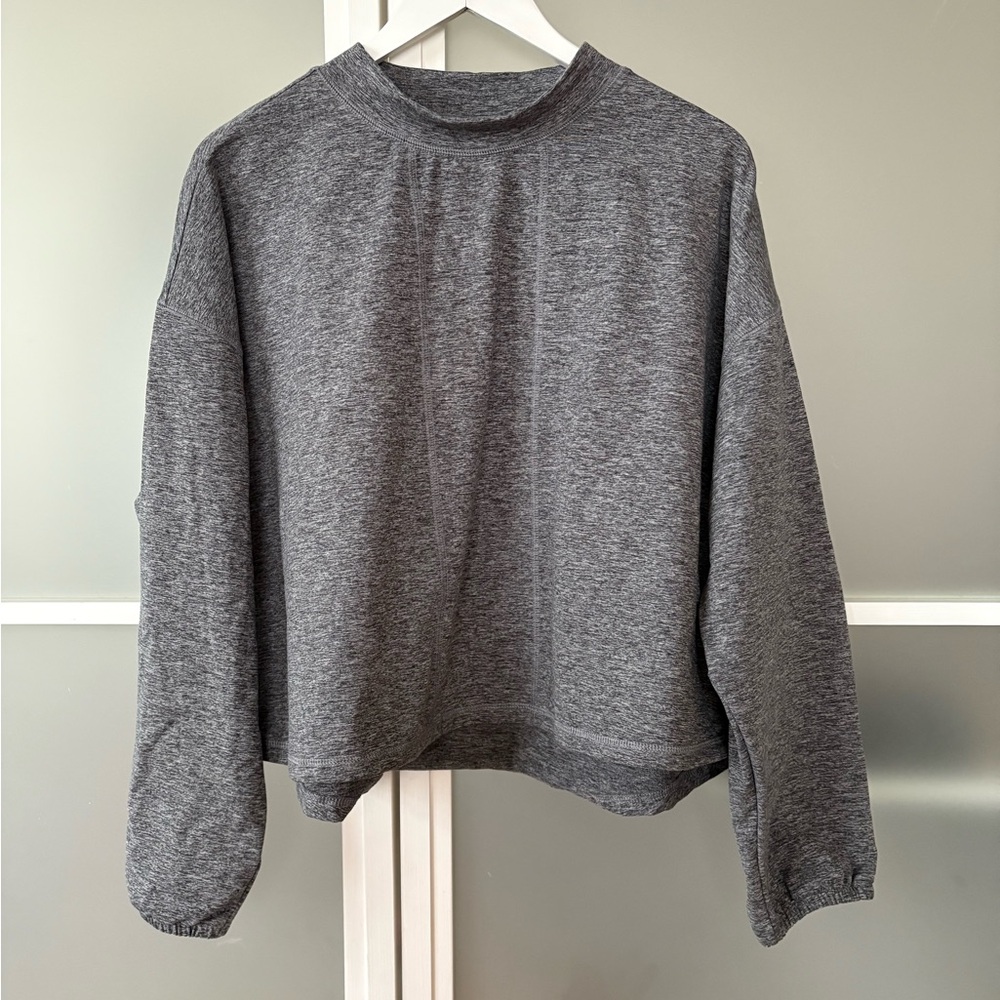 Gray Long Sleeve athletic mock turtleneck top from Zella. XXL.